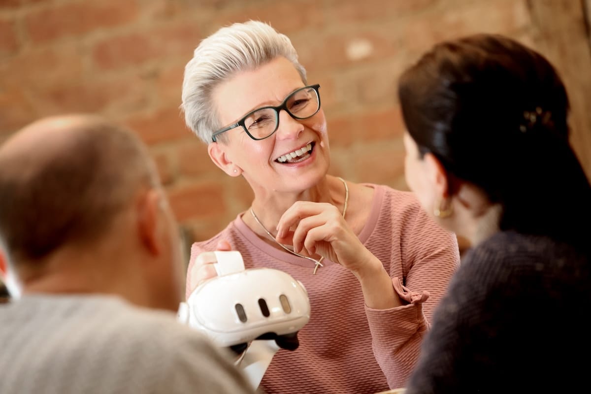 Susann Köhler mit 3D-Brille